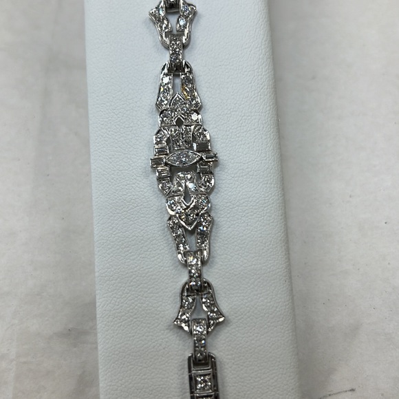 Vintage Diamonds Bracelet Platinum - Picture 2 of 7